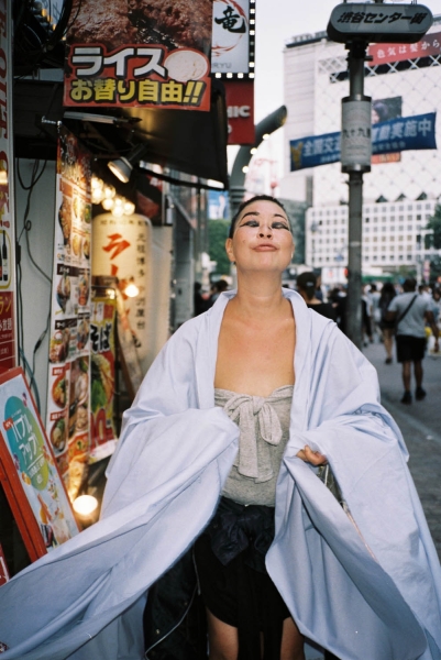 https://www.barbaraarcuschin.site/files/gimgs/th-8_22_Passerby_Shibuya.jpg